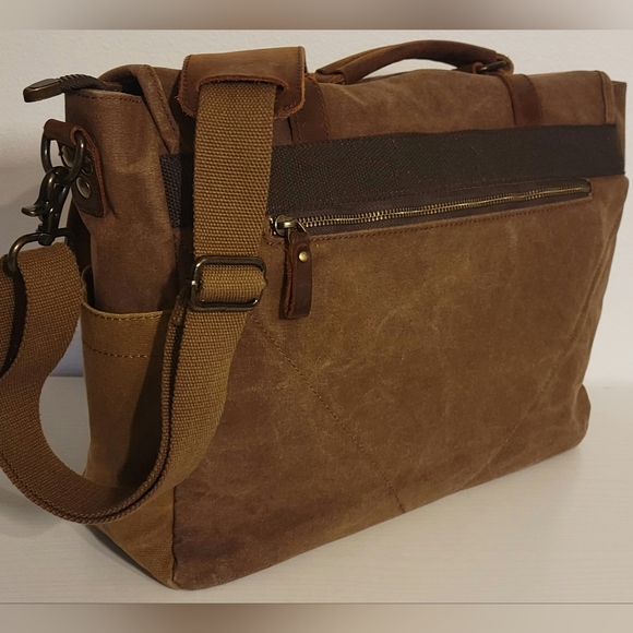 Nomad Trail Waxed Canvas Leather Messenger Bag - Picture 4 of 11